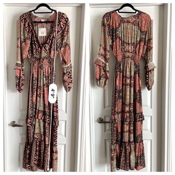 Floral Maxi Dress in Multicolor - Picture 4 of 10